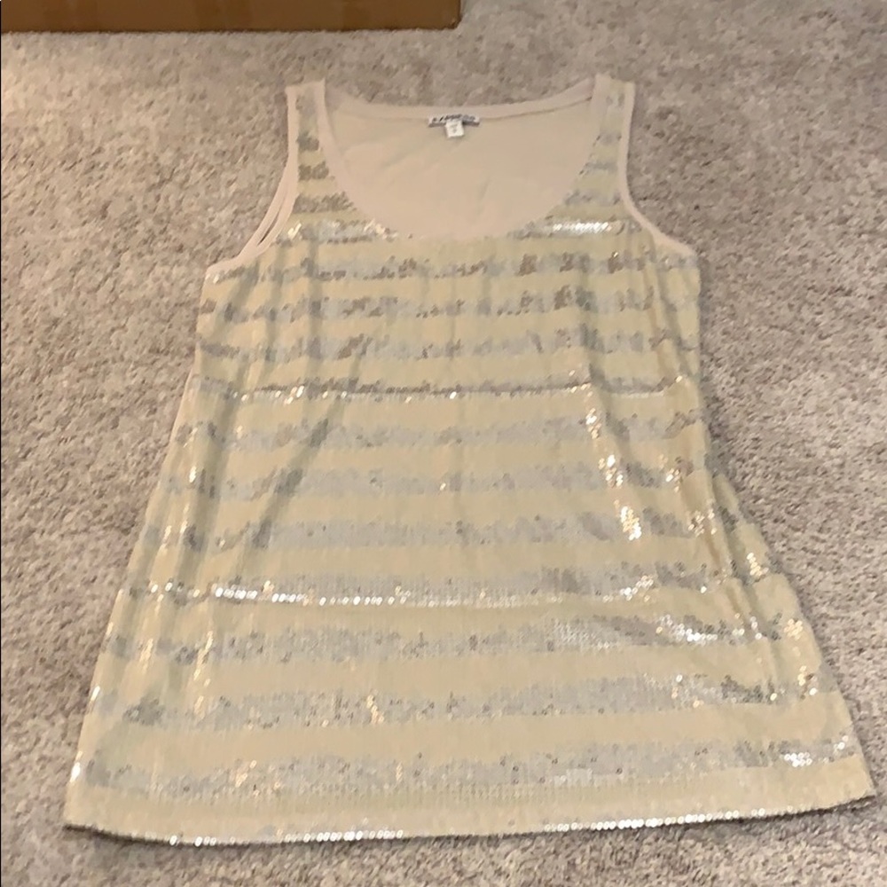 3/$20 Express tank size small